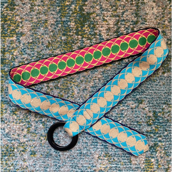 Hadley Poller pink snapdragon reversible print artisan ring belt, size large - Picture 4 of 9